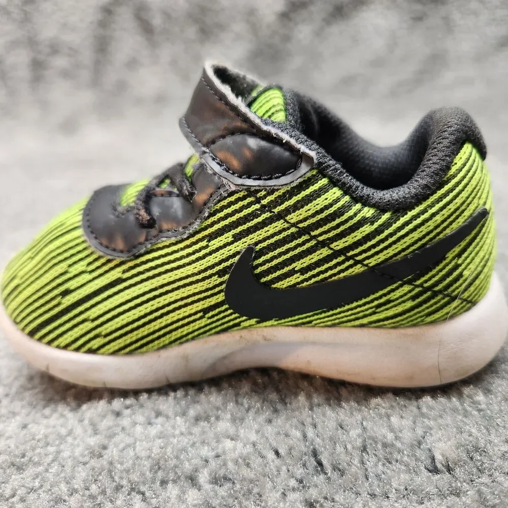 Nike Tanjun SE Baby Toddler Shoes Size 6C Green Running Walking Sneakers Comfort